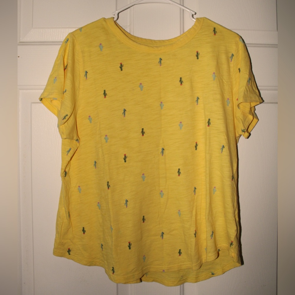 Shirt with cactus